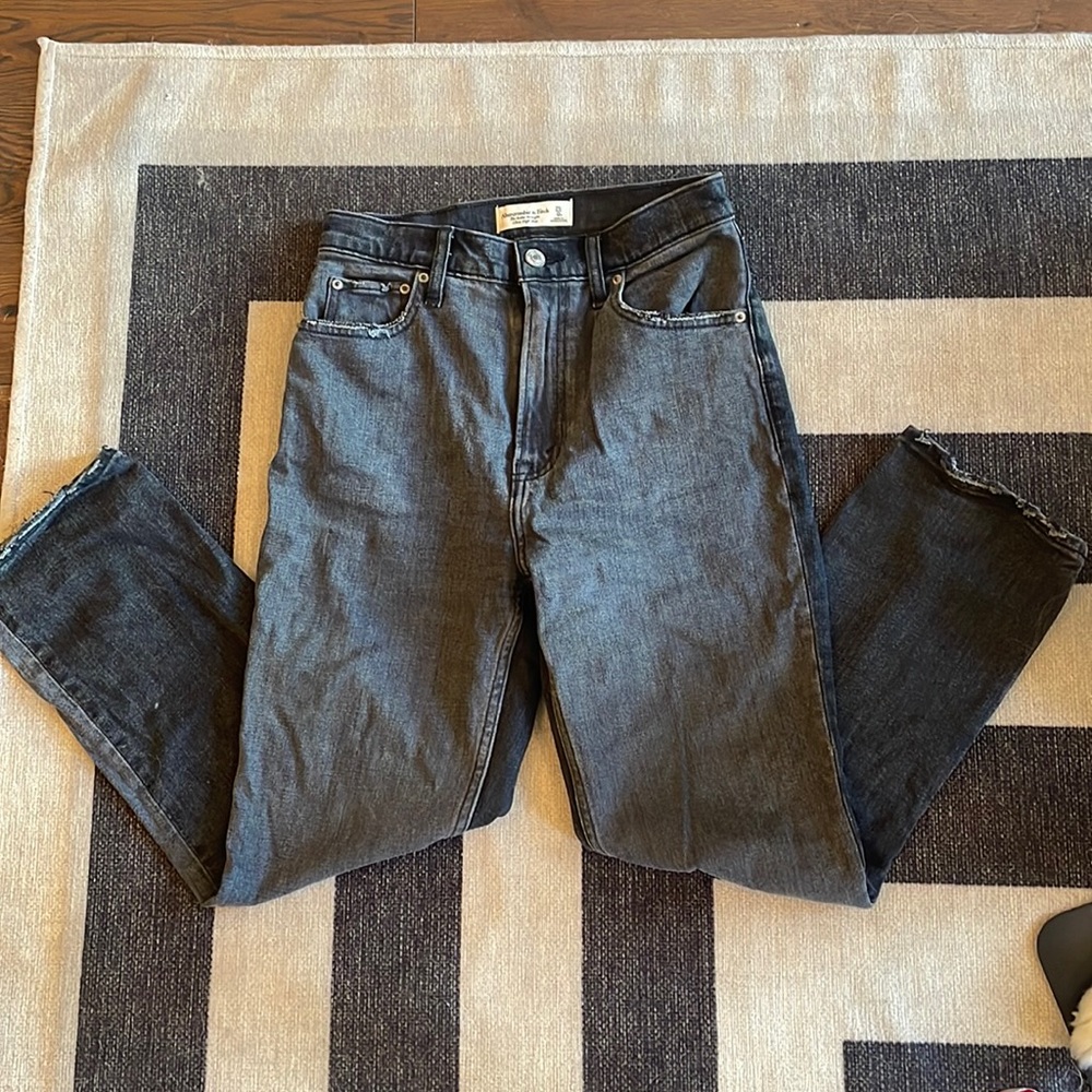 A&F the ankle straight ultra high rise RARE colorway